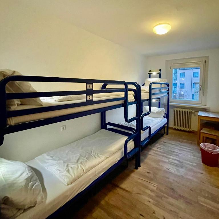 THE 4YOU Hostel & Hotel Munich - Quadruple Room - 5