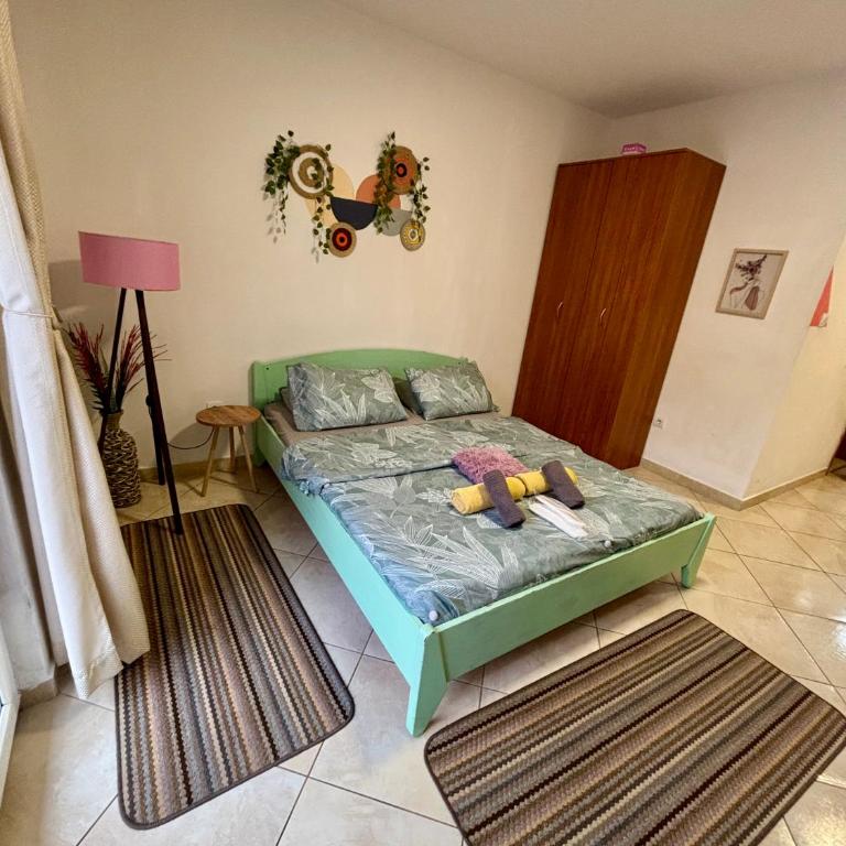 Apartments Djurovic - Double Room with Balcony and Sea View - 7