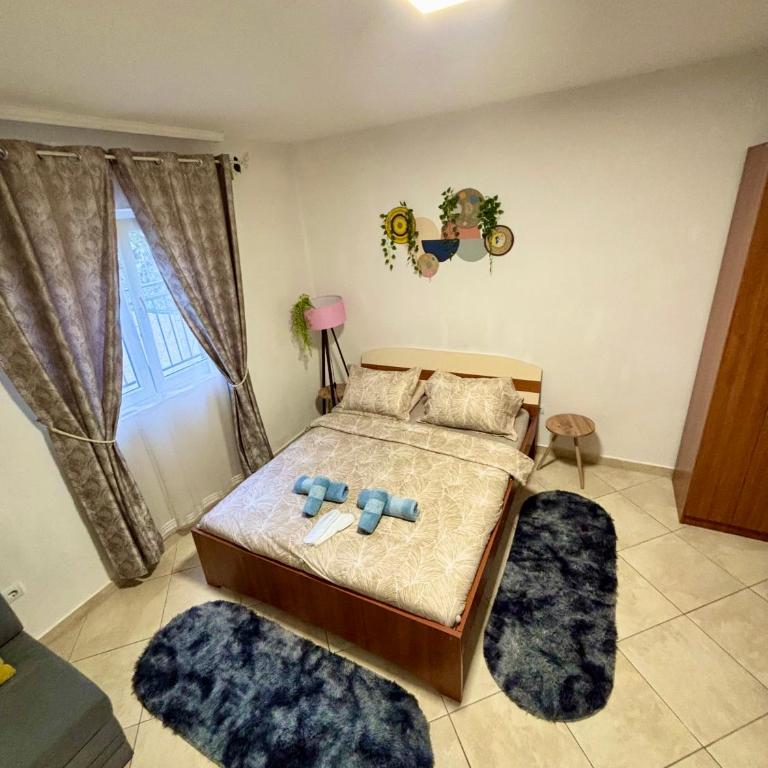 Apartments Djurovic - Double Room with Balcony and Sea View - 9