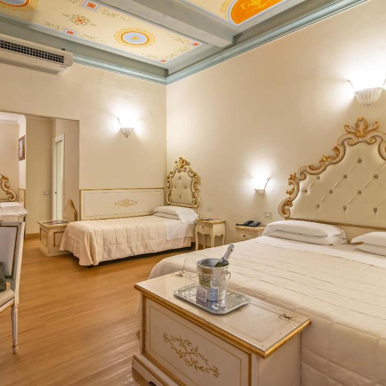 Hotel Porta Faenza - Quadruple Room - 12
