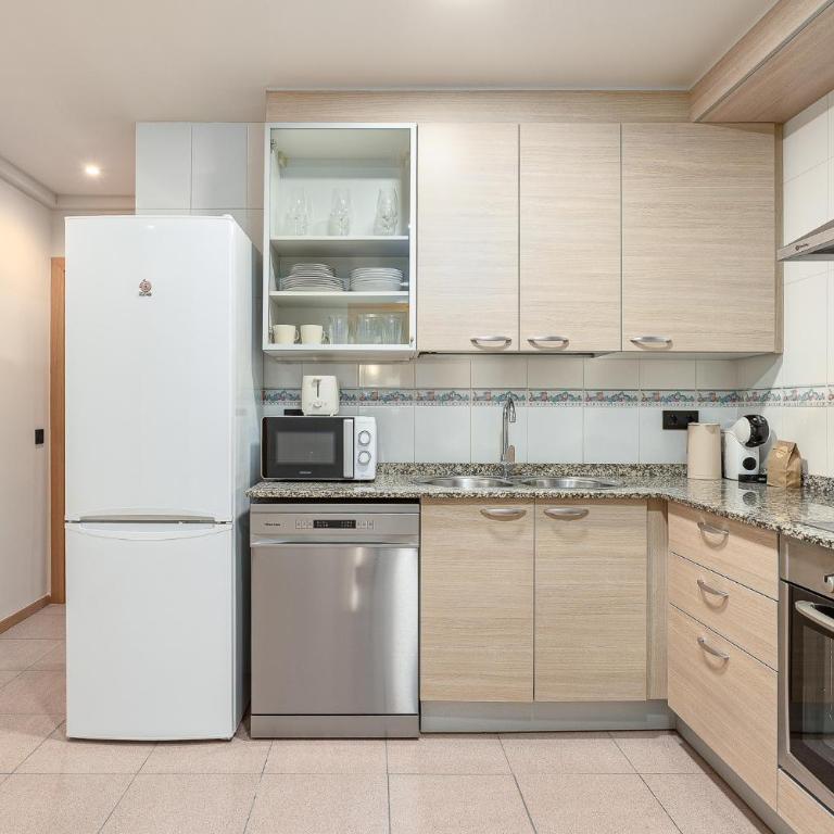 Ola Living Consell De Cent - Two-Bedroom Apartment with City View - 7
