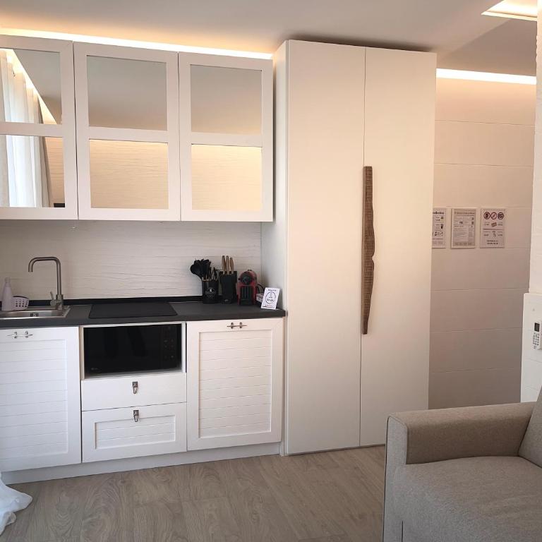 Boutique Monolocale - Monolocale con Balcone - 2