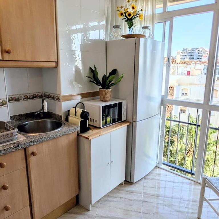 Seaview Studio in Benalmádena right by the beach - Apartamento de 1 dormitorio - 12