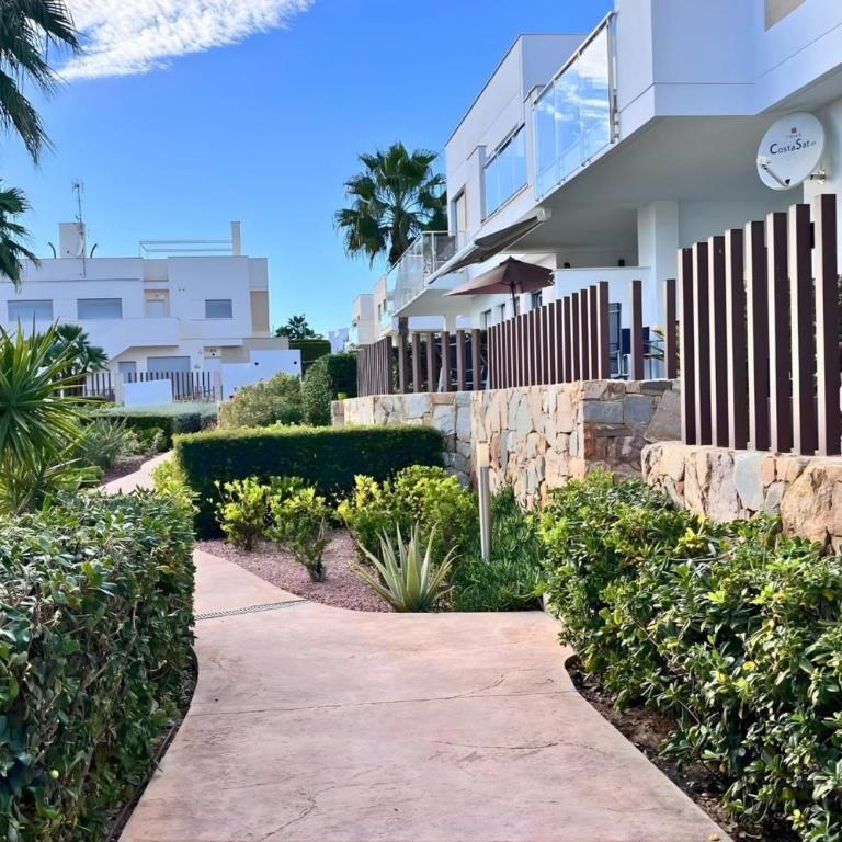 Golf Vistabella apartment with terrace and swimming pool - Apartamento - 46