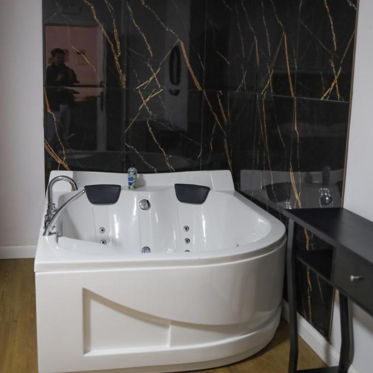 Mirosa Bed and Breakfast Luxury Rooms - Camera King con Vasca Idromassaggio - 7