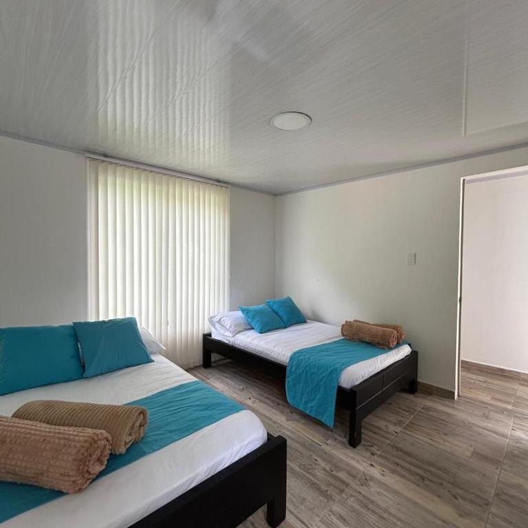 Finca Chalet La Milagrosa - Five-Bedroom House - 11