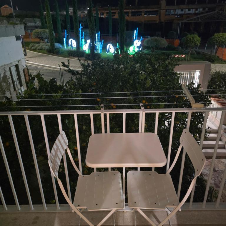 Alloggio turistico Dedicato - Appartamento con 2 Camere da Letto, Balcone e Vista mare - 20