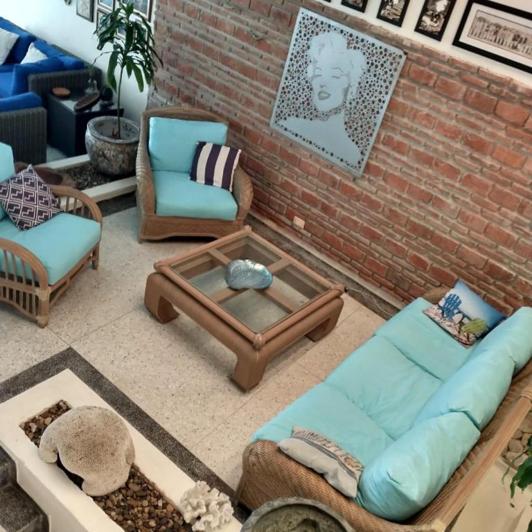 Casa - EL LAGUITO - Four-Bedroom House - 4