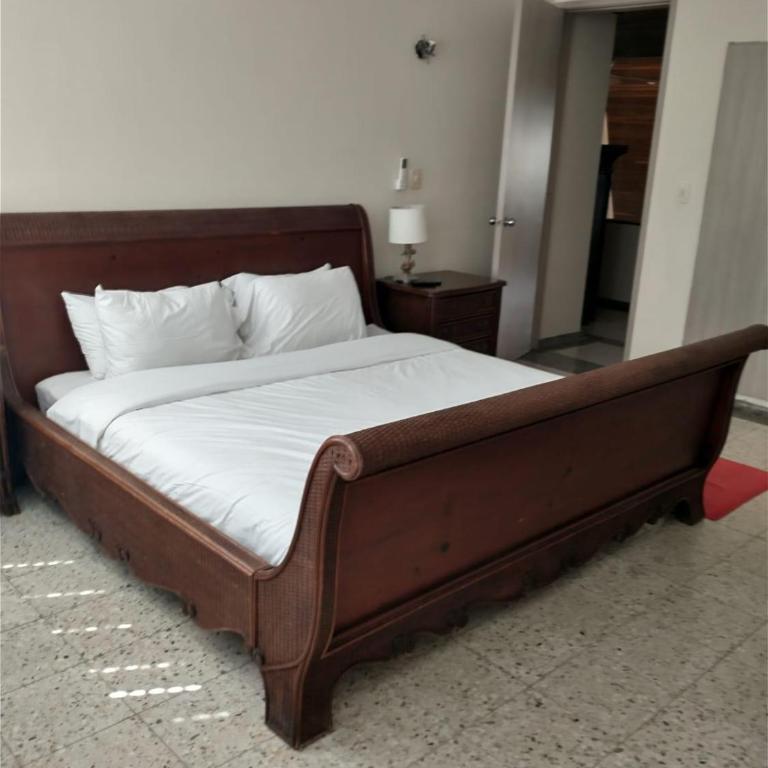 Casa - EL LAGUITO - Four-Bedroom House - 8