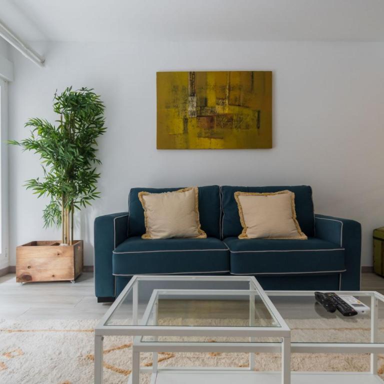 Bright new and wide- 1Bd 1Bth- Delicias - One-Bedroom Apartment - 11
