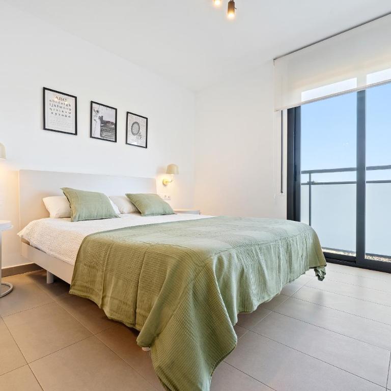 Hauzify I Apartaments Coral - Apartamento de 3 dormitorios con terraza - 7