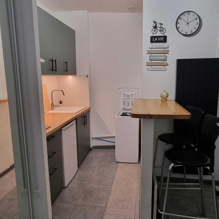 Place Pie - Air-conditioned - 23m2 - Appartement 1 Chambre - 2
