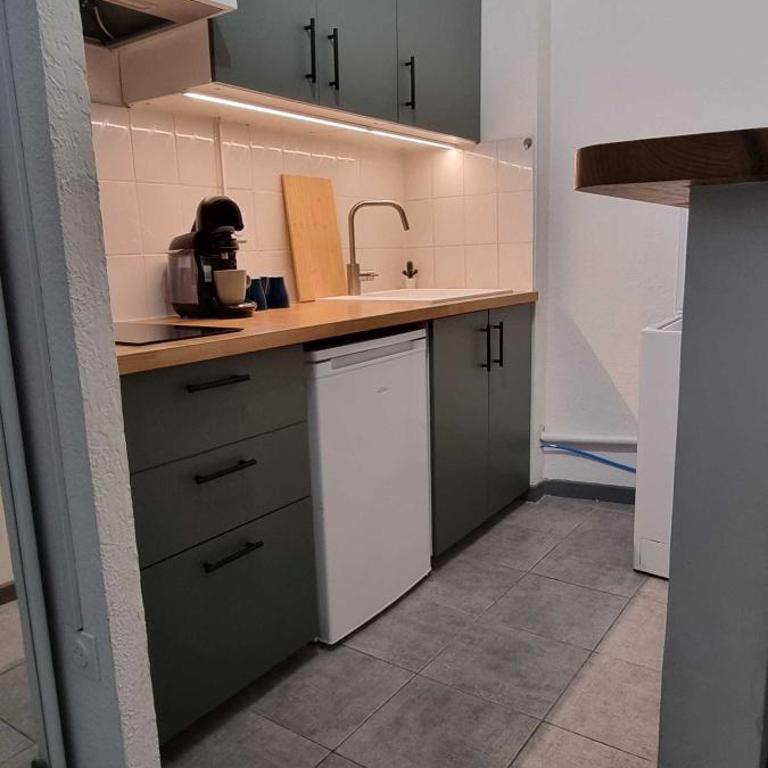 Place Pie - Air-conditioned - 23m2 - Appartement 1 Chambre - 3