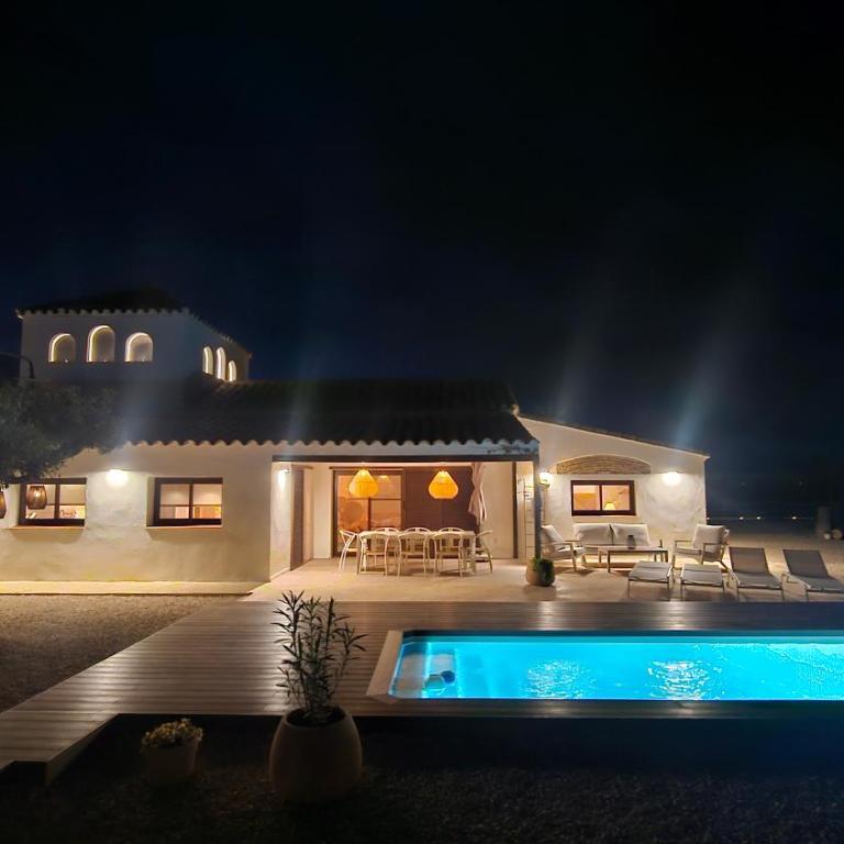 Masos Bruguera - Finca Llambrich - Three-Bedroom Villa - 19