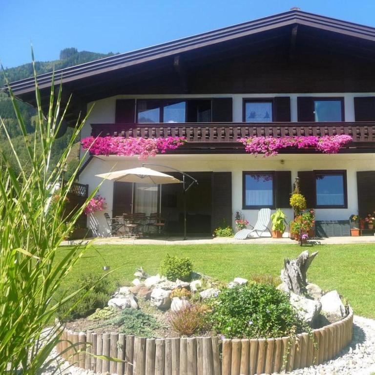 Apartment-Alpenfantasie - Apartment mit 2 Schlafzimmern und Terrasse - 1