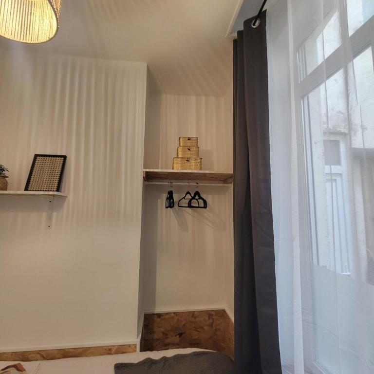 Le plein centre rez de chaussee au cœur de Calais - Appartement 2 Chambres - 22