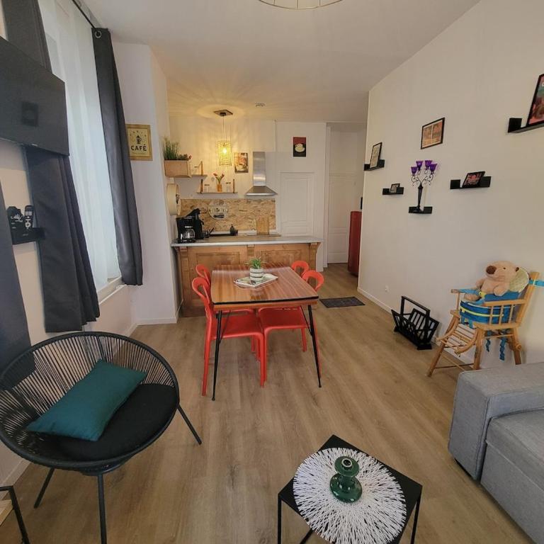 Le plein centre rez de chaussee au cœur de Calais - Appartement 2 Chambres - 31
