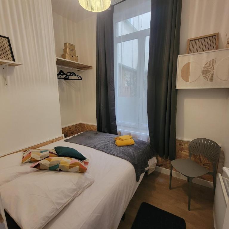 Le plein centre rez de chaussee au cœur de Calais - Appartement 2 Chambres - 38