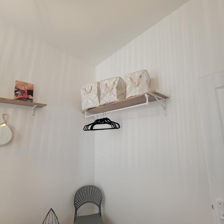 Le plein centre rez de chaussee au cœur de Calais - Appartement 2 Chambres - 40