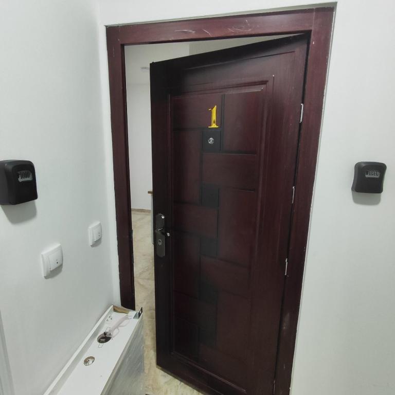 Rea Apartments - One-Bedroom Apartment - 6