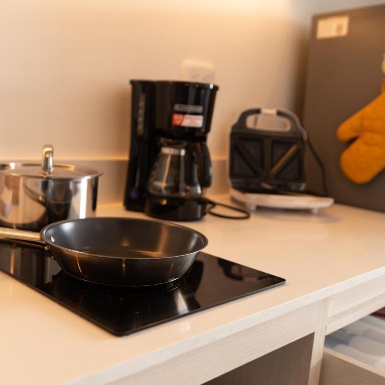 Loft Moderno con Vista a Monserrate, Cerca a Corferias Embajada USA y CAS, Petfriendly , con Parking, Centro historico y Candelaria - Apartamento de 1 dormitorio - 48