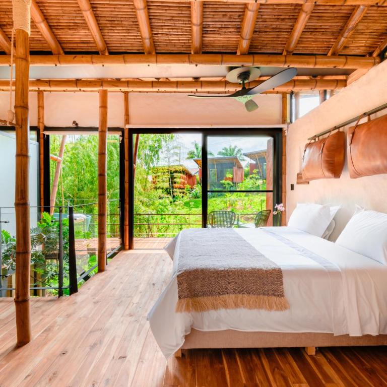 Kawa Bamboo Retreat - King Room with Sauna - 1