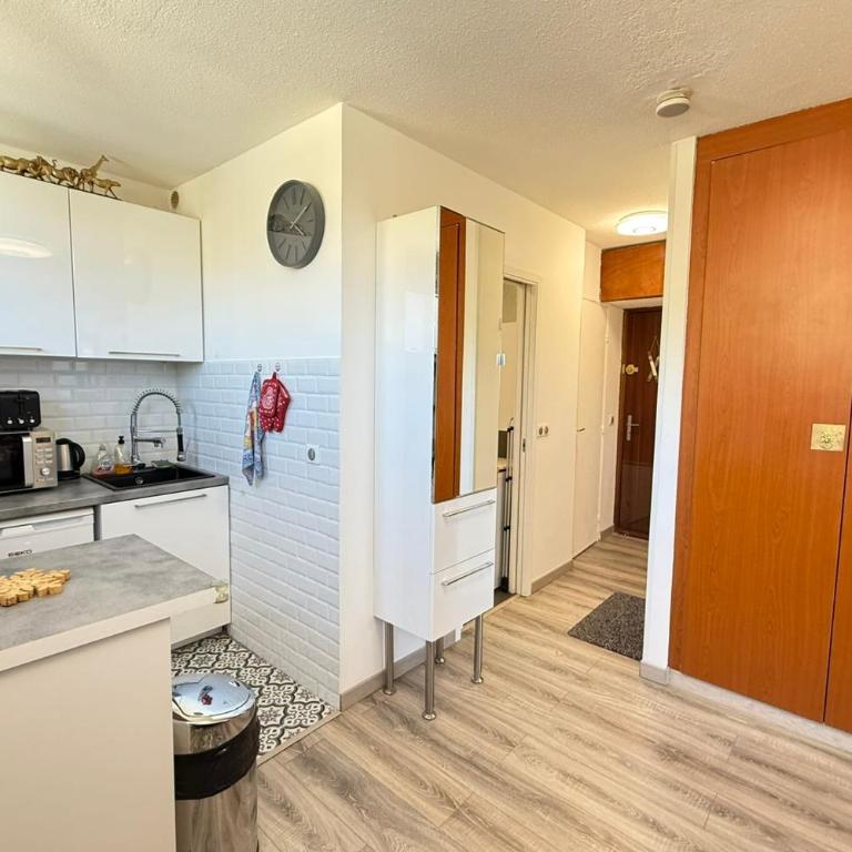 Apartment for 4 people near the slopes - Appartement - 12