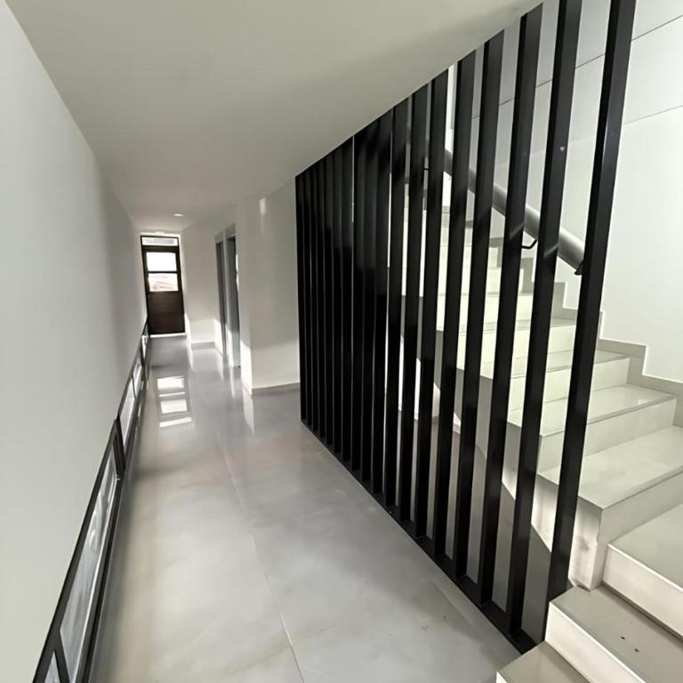 Edificio EIFER V a 200 metros de la Av San Bernardo y a 200 metros del Mar con Aire Acondicionado Cochera Cubierta Balcón a la calle Parrilla y Lavadero - Apartamento de 1 dormitorio - 4