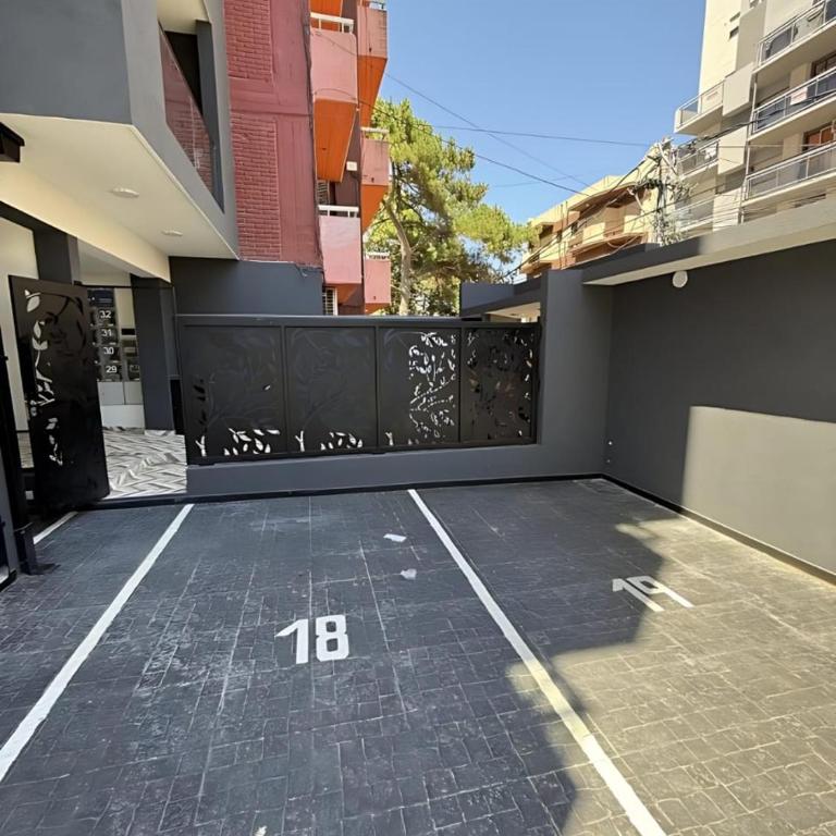 Edificio EIFER V a 200 metros de la Av San Bernardo y a 200 metros del Mar con Aire Acondicionado Cochera Cubierta Balcón a la calle Parrilla y Lavadero - Apartamento de 1 dormitorio - 9