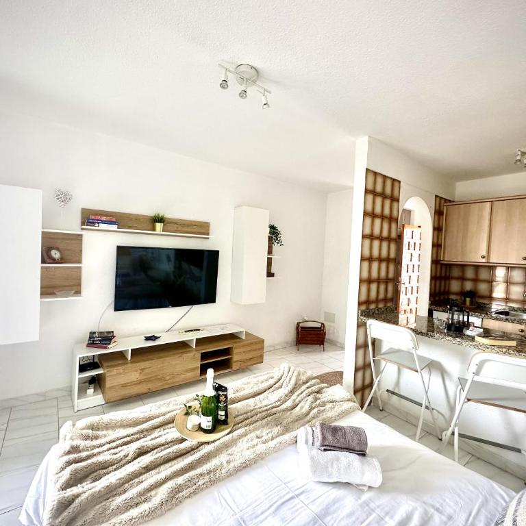 Summerland Paradise by Deihu Experiences - Estudio con vistas a la piscina - 4
