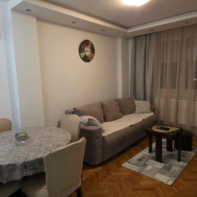 Stan na dan Alexa sa free parkingom - One-Bedroom Apartment - 25