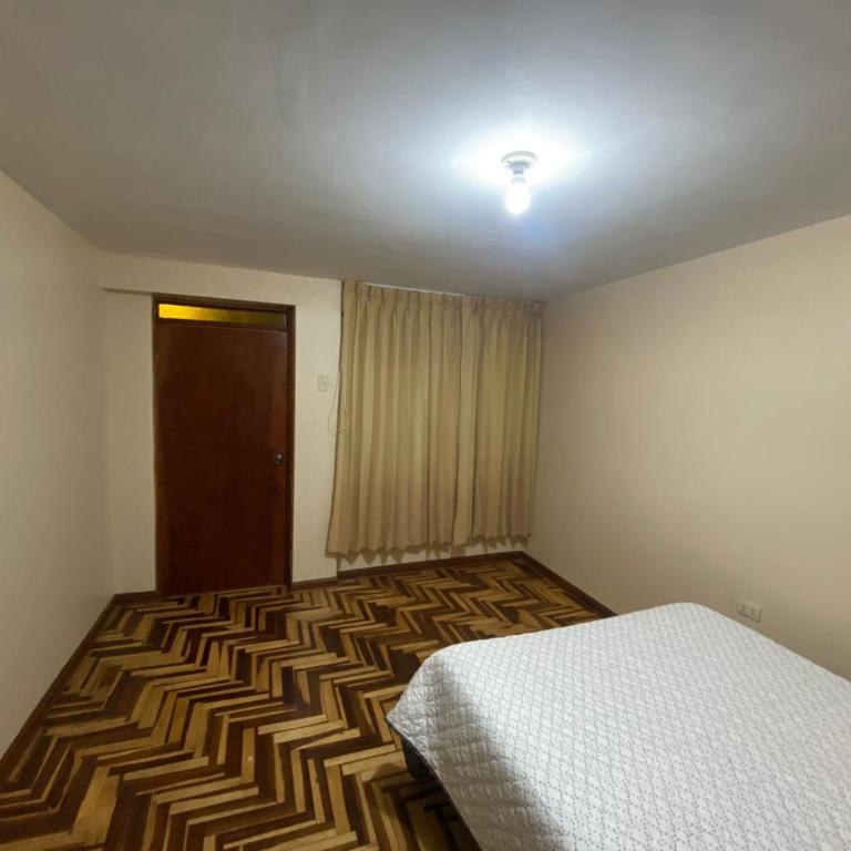 Departamento moderno con parking cerca de la Plaza de Armas - Three-Bedroom Apartment - 3