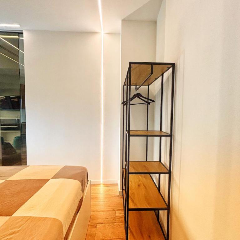 Modern apartment with balcony & lake view Verbania - Appartamento con 1 Camera da Letto - 20