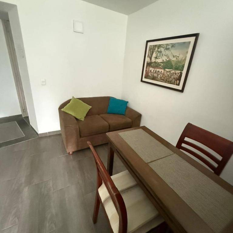 Apartamento Piso Alto Vista a la Universidad - Apartamento de 1 dormitorio - 4