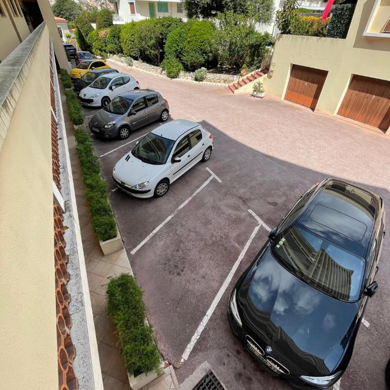 Appartement 2 chambres, terrasses, proche mer et commerces à Saint-Jean Cap Ferrat - Apartamento de 2 dormitorios - 23