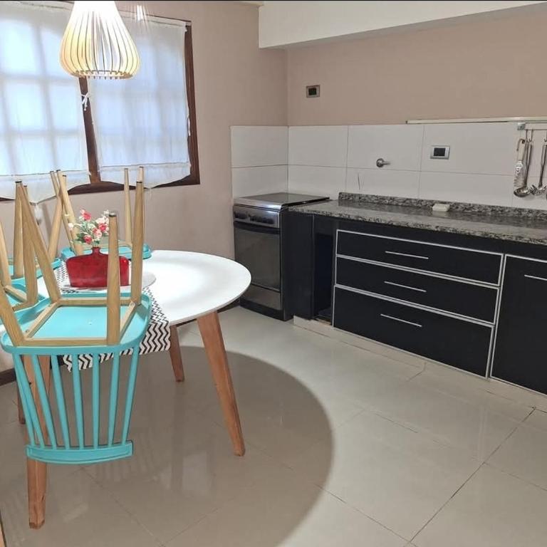 Depto con pileta zona Golf - Two-Bedroom Apartment - 3