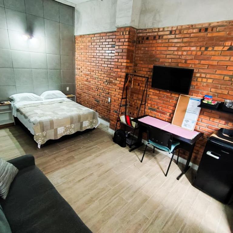 Habitación con patio pequeño a 5 min del Aeropuerto - Apartamento de 1 dormitorio - 2