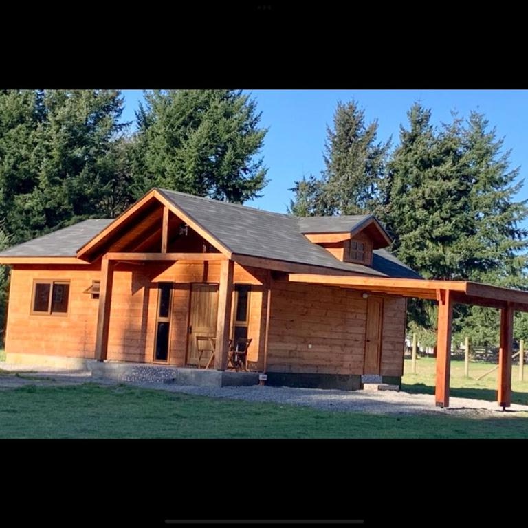 HERMOSA CABAÑA EN SITIO INDEPENDIENTE Beautiful cabin 2 bedrooms 1 bathroom - Casa de 2 dormitorios - 1