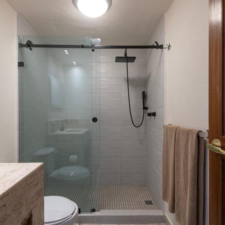 2BR Oceanside Resort Condo Pool & Private Beach - Apartamento de 2 dormitorios - Frente al océano - 8