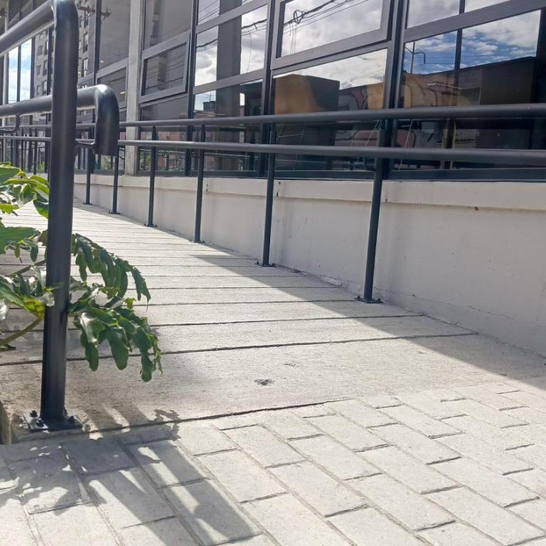 Loft Moderno con Vista a Monserrate, Cerca a Corferias Embajada USA y CAS, Petfriendly , con Parking, Centro historico y Candelaria - Apartamento de 1 dormitorio - 69