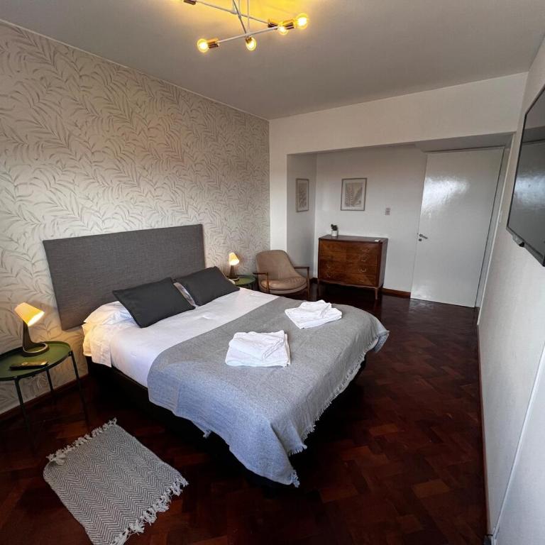 Depto Familiar, 3 Hab - 2 Balcones - Vista a las Montañas - Apartamento de 3 dormitorios Premium - 3