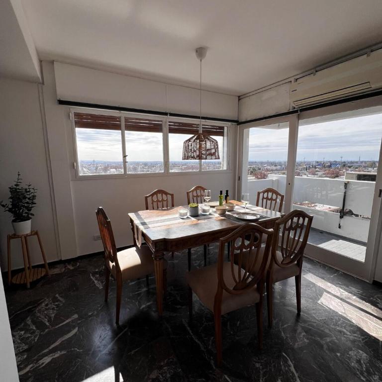 Depto Familiar, 3 Hab - 2 Balcones - Vista a las Montañas - Apartamento de 3 dormitorios Premium - 2
