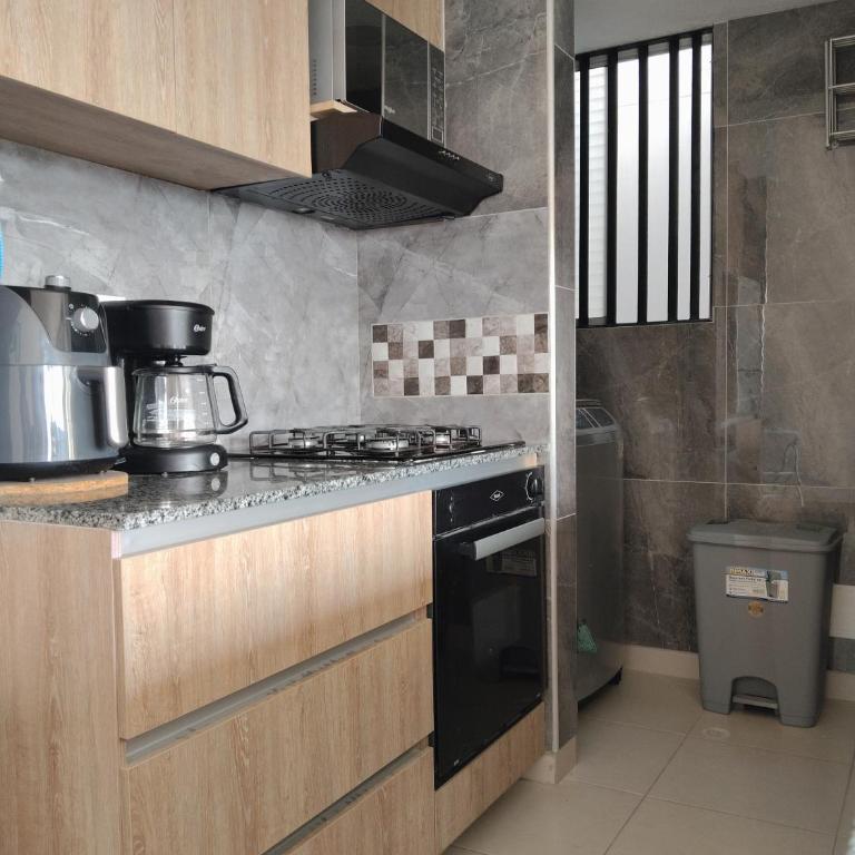 Excelente vista, Bello horizonte plaza, piso 12 - Apartamento de 1 dormitorio con balcón y vistas al mar - 33