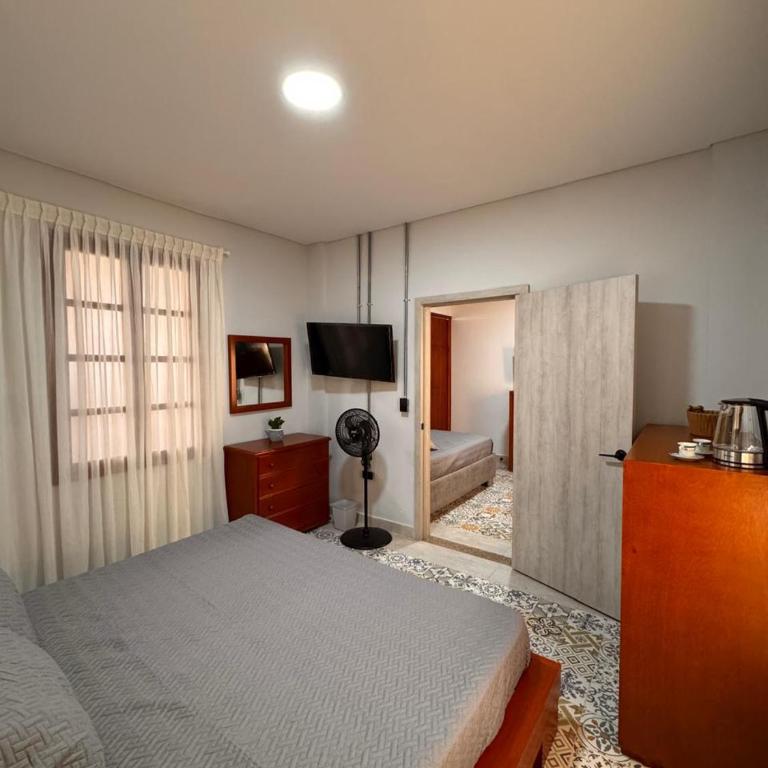 Hotel Campestre Alma Nativa - Habitación Familiar con vistas al jardín - 1