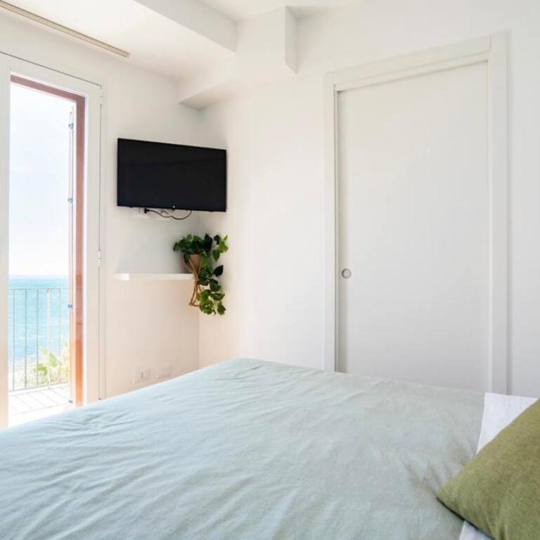 Vista d’amare - Habitación con cama extragrande y vistas al mar - 5