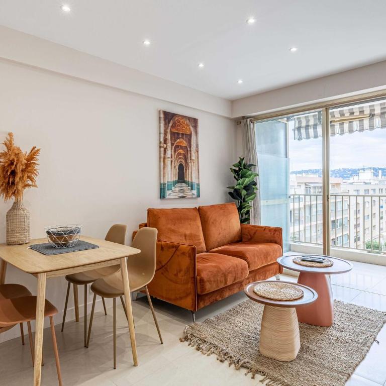 Renovated flat 250m from the beach - Town centre - 2BR 6p - Apartment mit 2 Schlafzimmern - 1