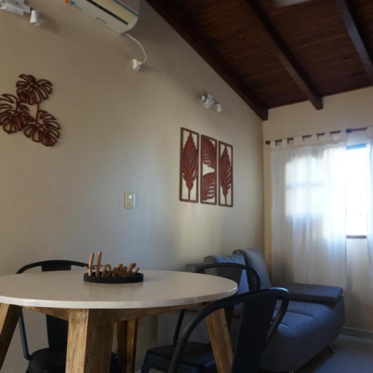 Con alma de Paraná, patio y estacionamiento propio - Two-Bedroom House - 24