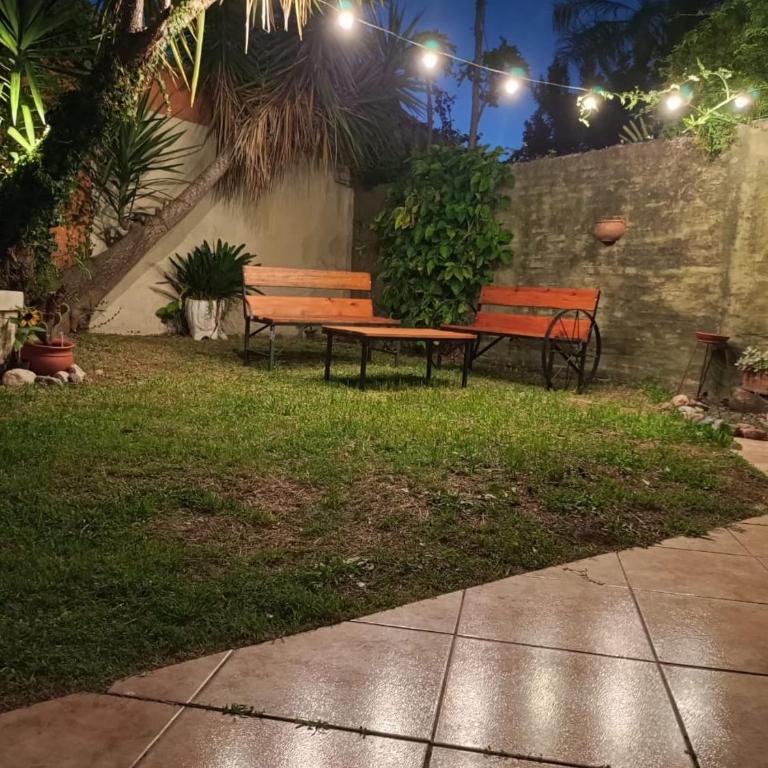 Con alma de Paraná, patio y estacionamiento propio - Two-Bedroom House - 11