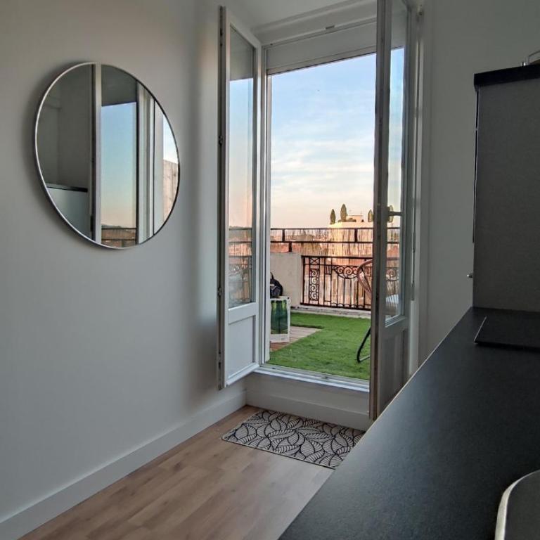Cocon Romantique & Bain Nordique sur Vue Panoramique à Vichy - Appartement 1 Chambre - 10