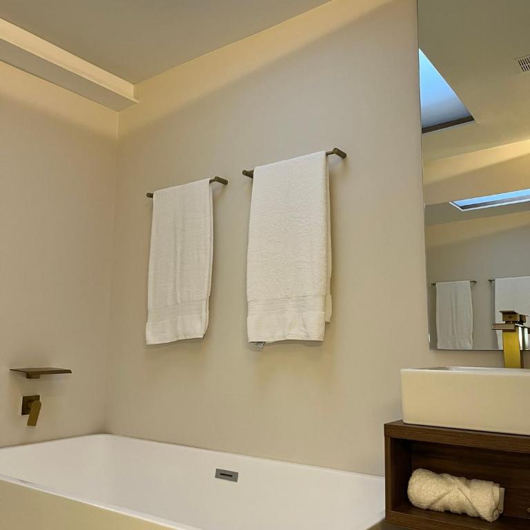 One Apartments Provenza - Standard Double Room - 5